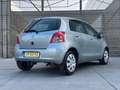 Toyota Yaris 1.3 VVTI SOL AIRCO LAGE KM !! 1e EIGENAAR !! Grau - thumbnail 3