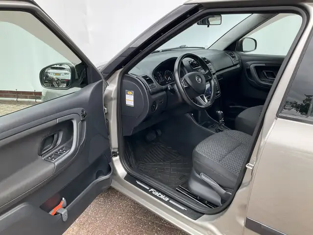 Skoda Fabia view 13