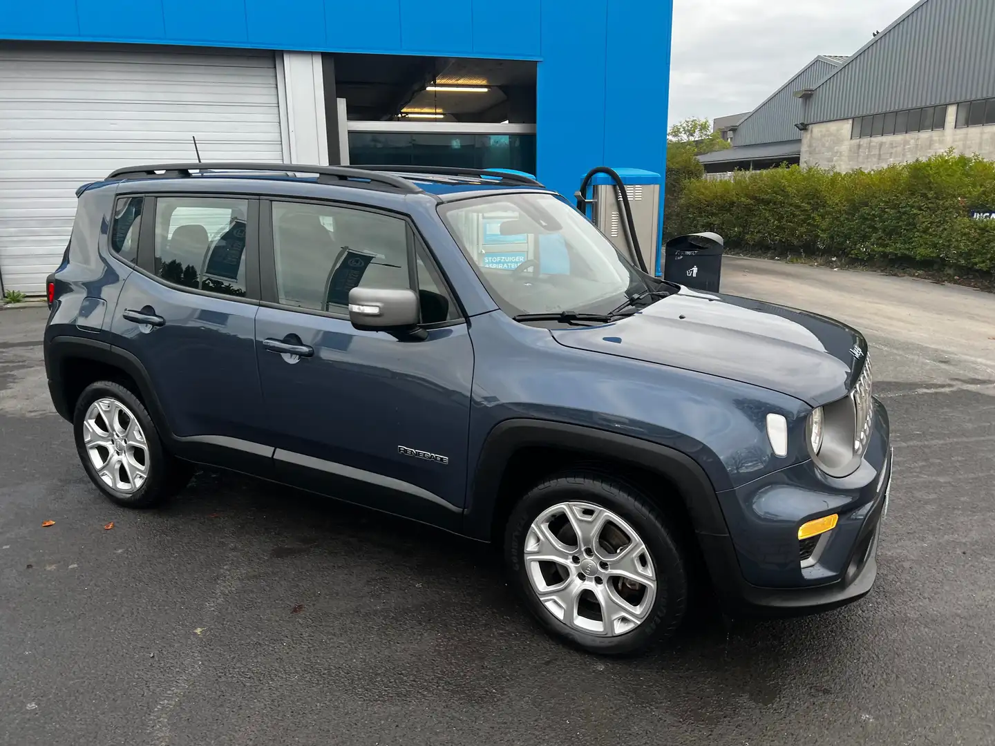 Jeep Renegade Renegade 1.3 T-GDI 4xe PLUG-IN Hybrid Limited Blauw - 1