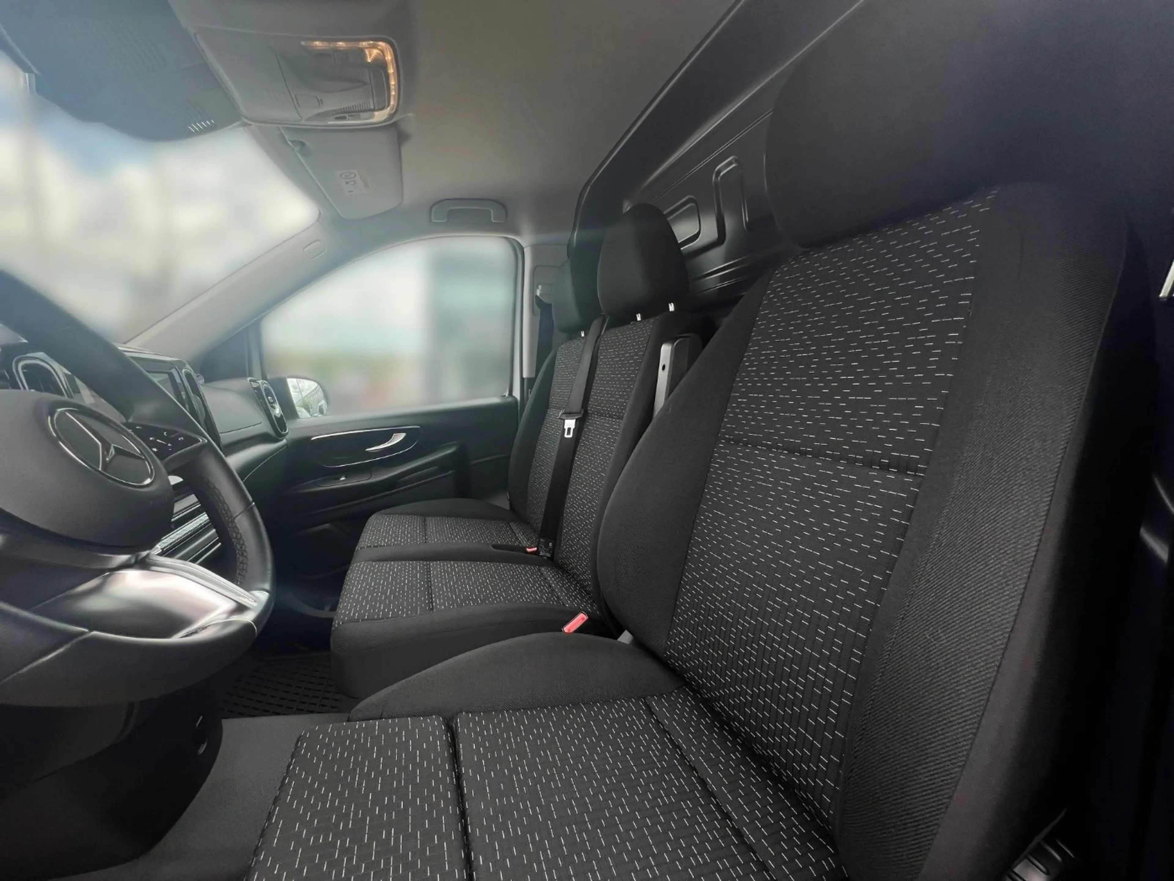 Mercedes-Benz Vito KA 114 CDI 4x4 lang PRO AHK, MBUX, Klima — photo 13