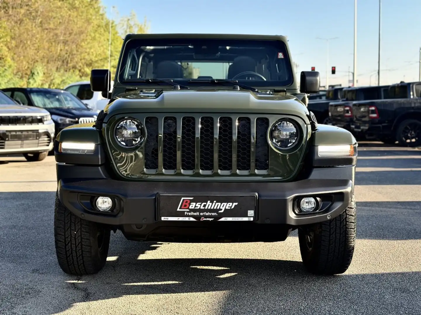 Jeep Wrangler Sahara PHEV 4xe Grün - 2