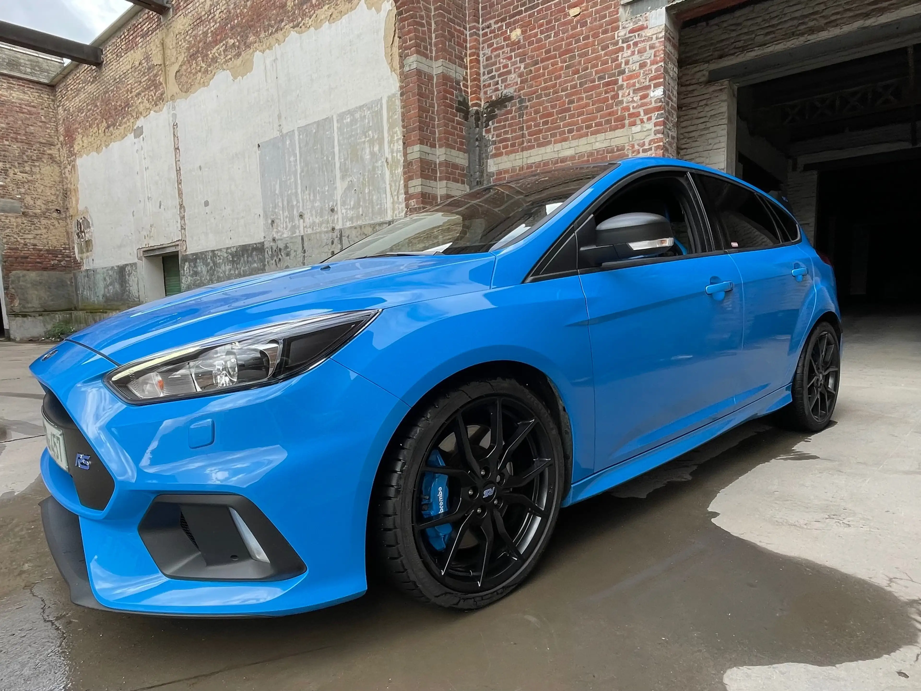 Ford Focus Focus RS 2.3 EcoBoost 4x4 Limited — photo 3