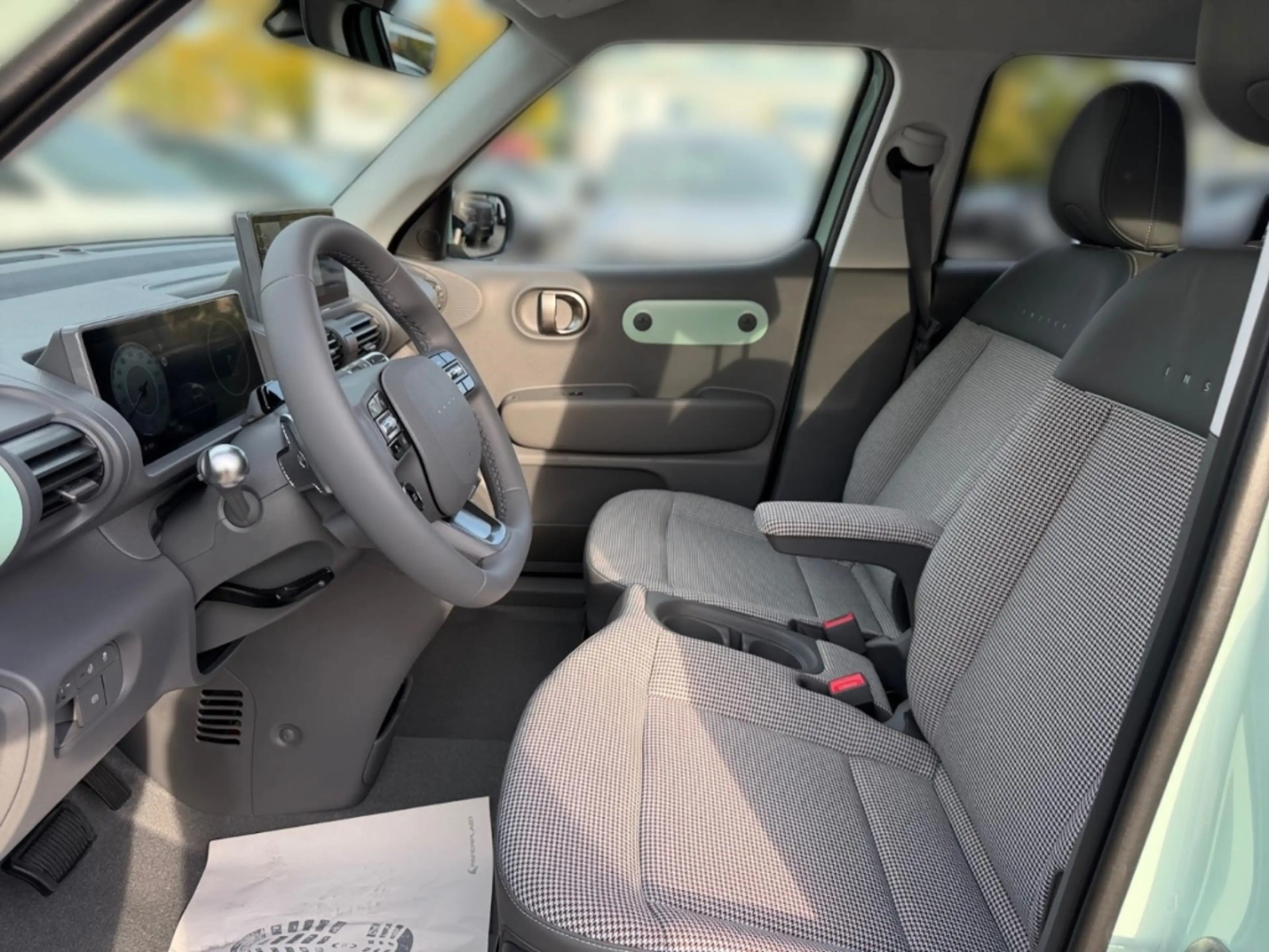 Hyundai Inster Inster*Lounge*Navi*LM*Carplay*LED*Wärmepumpe*SHZ*L — photo 7