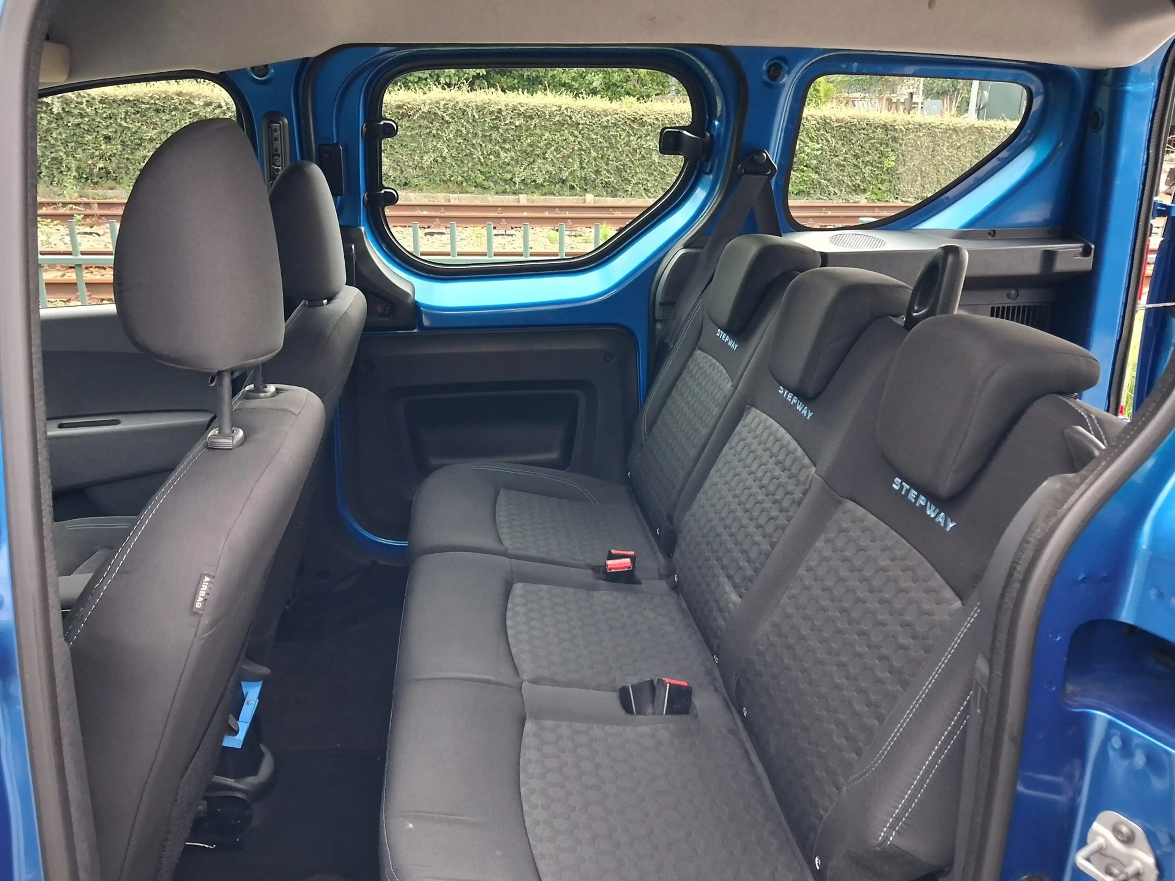Dacia Dokker 1.2 TCe S&S Stepway airco cruise navi recent nieuw — photo 28