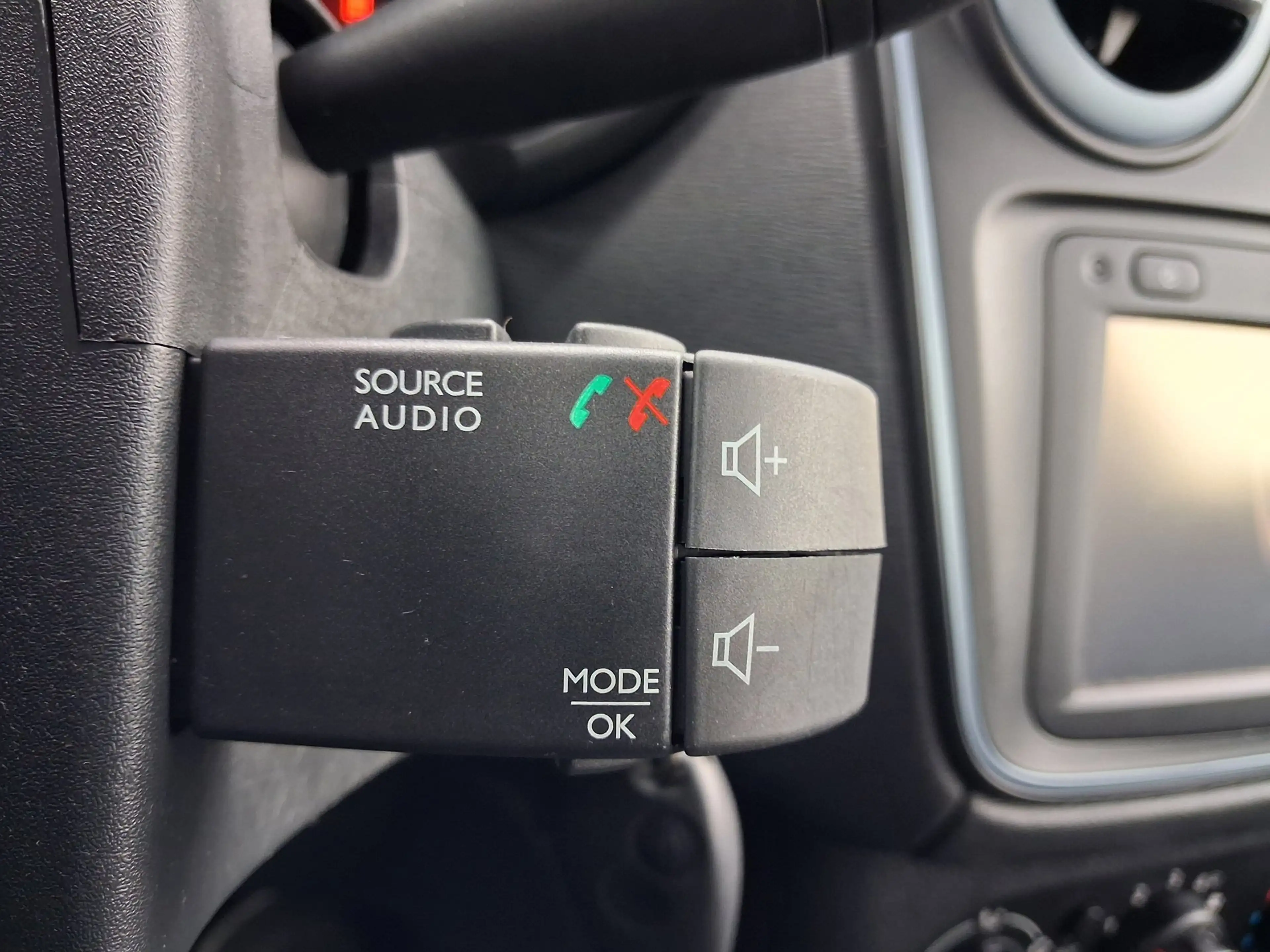 Dacia Dokker 1.2 TCe S&S Stepway airco cruise navi recent nieuw — photo 23