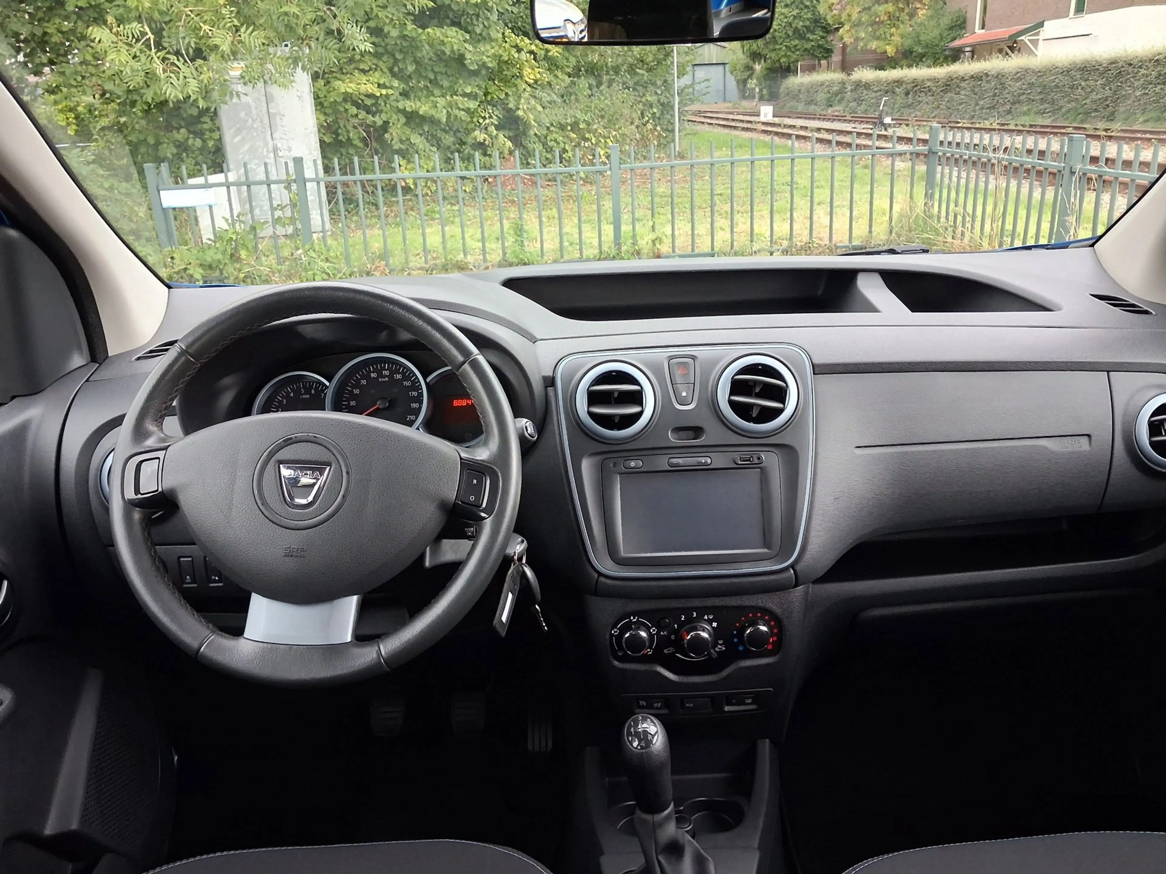 Dacia Dokker 1.2 TCe S&S Stepway airco cruise navi recent nieuw — photo 10