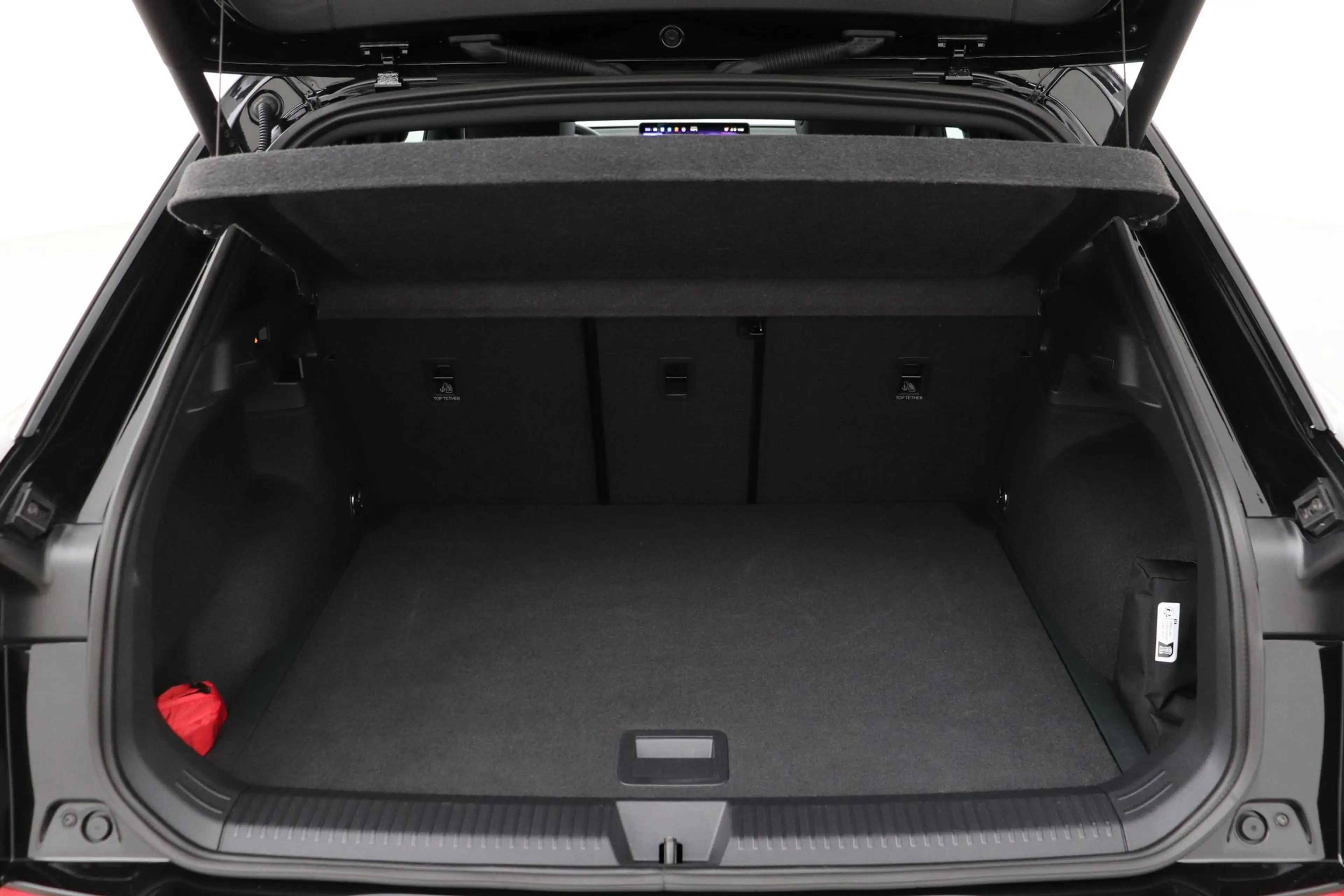 Volkswagen T-Roc 1.5 eTSI R-Line | ACC | Trekhaak | BLIS | Camera | — photo 48
