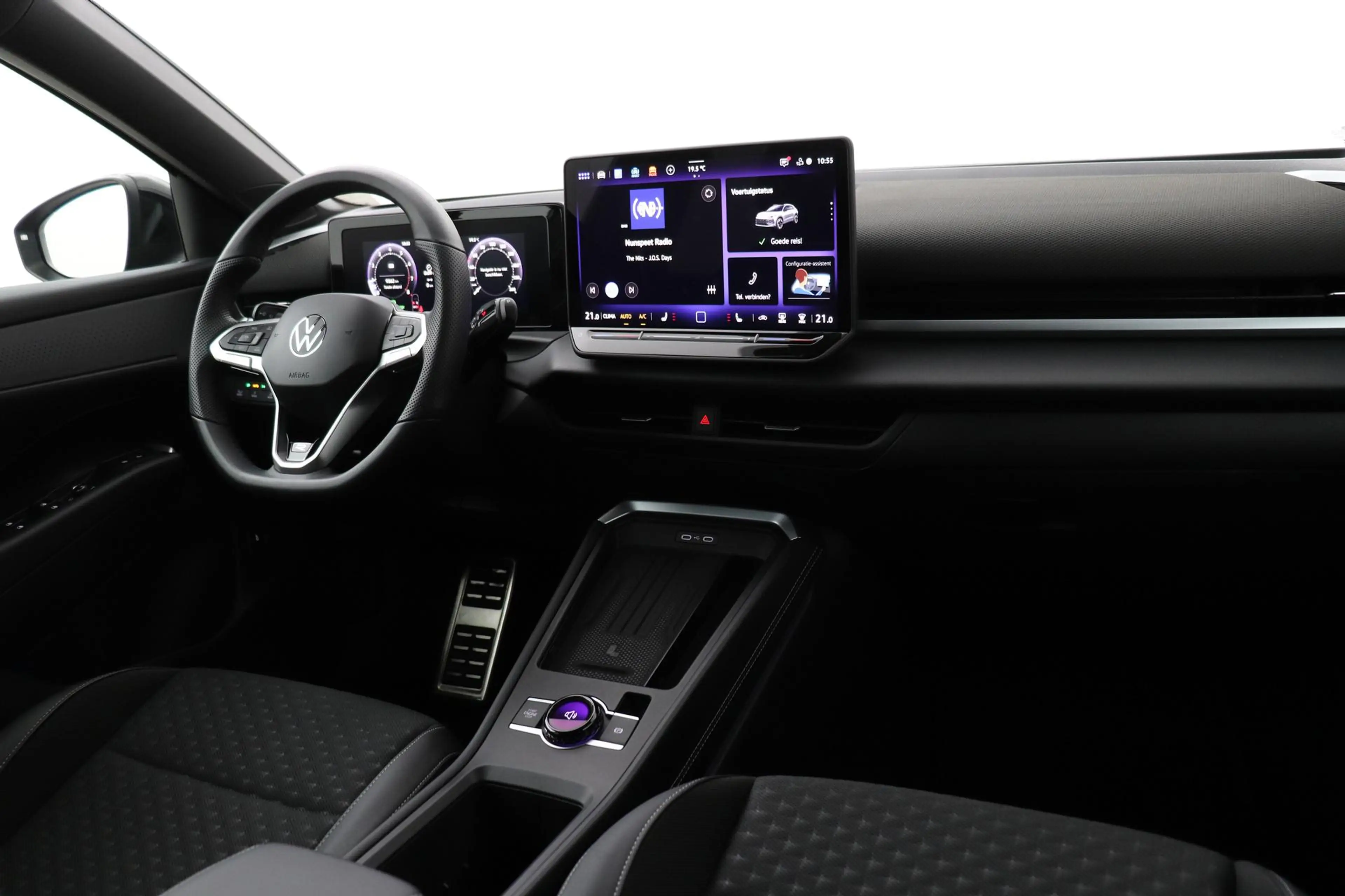 Volkswagen T-Roc 1.5 eTSI R-Line | ACC | Trekhaak | BLIS | Camera | — photo 17