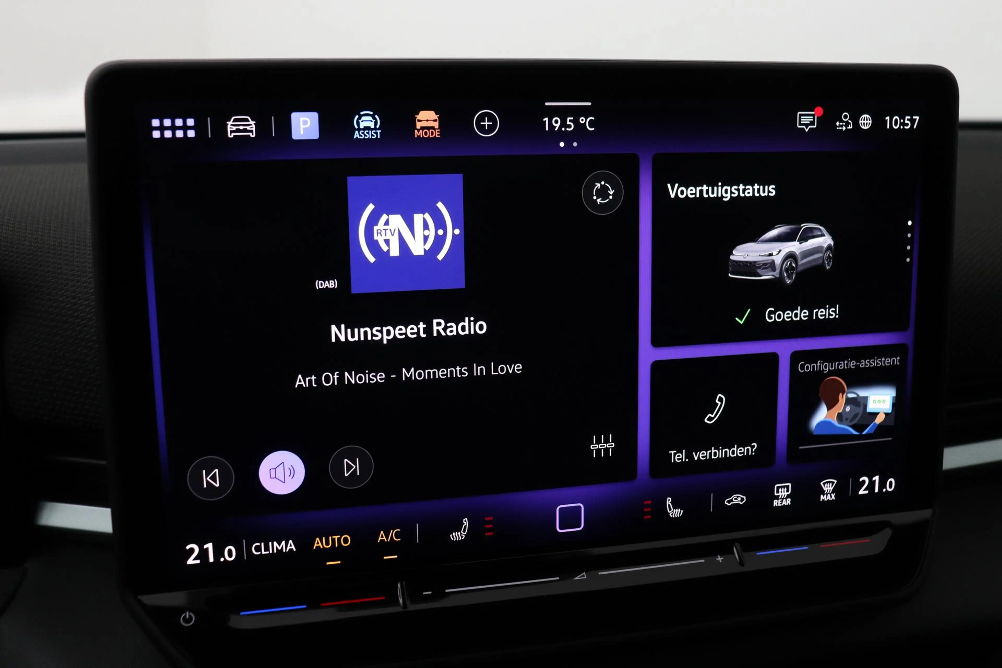 Volkswagen T-Roc 1.5 eTSI R-Line | ACC | Trekhaak | BLIS | Camera | — photo 20