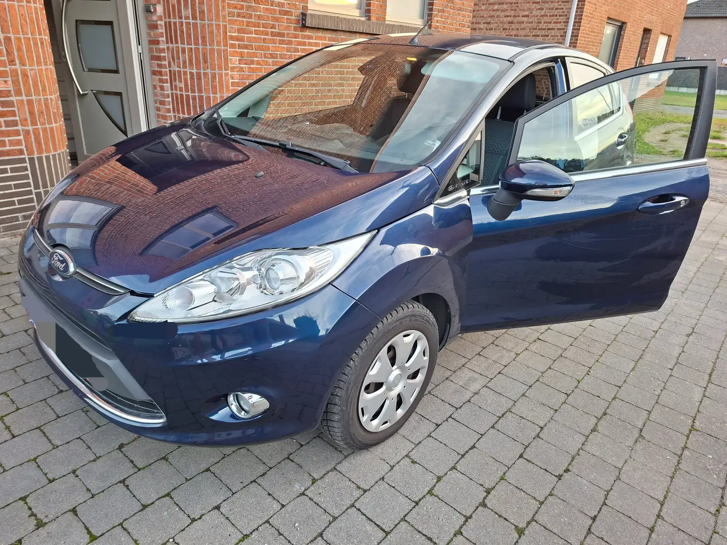 Ford Fiesta Fiesta 1.25 Ambiente Bleu - 2
