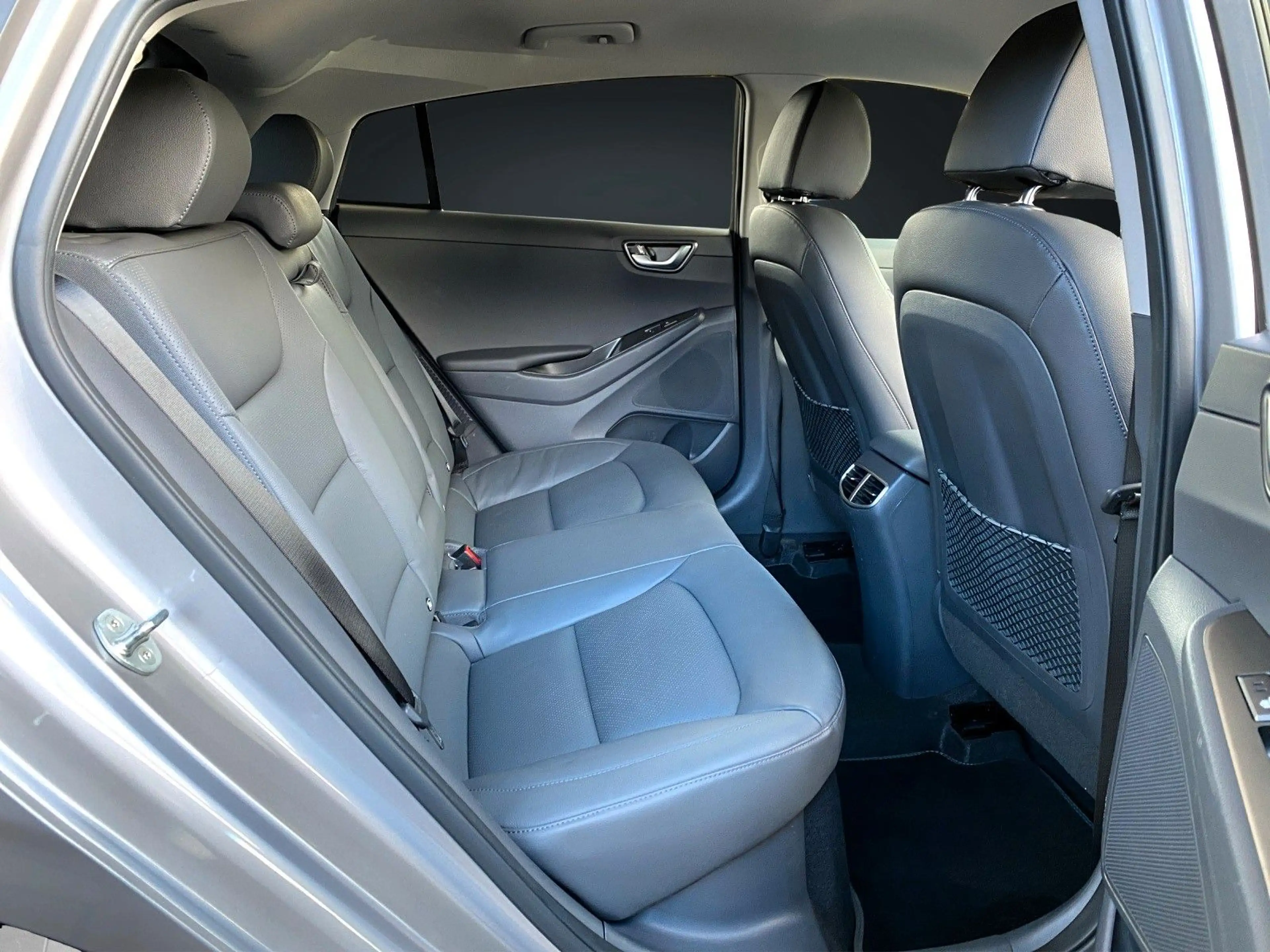 Hyundai IONIQ 1,6 GDI PRIME PLUG-IN-HYBRID KAMERA-ACC — photo 15
