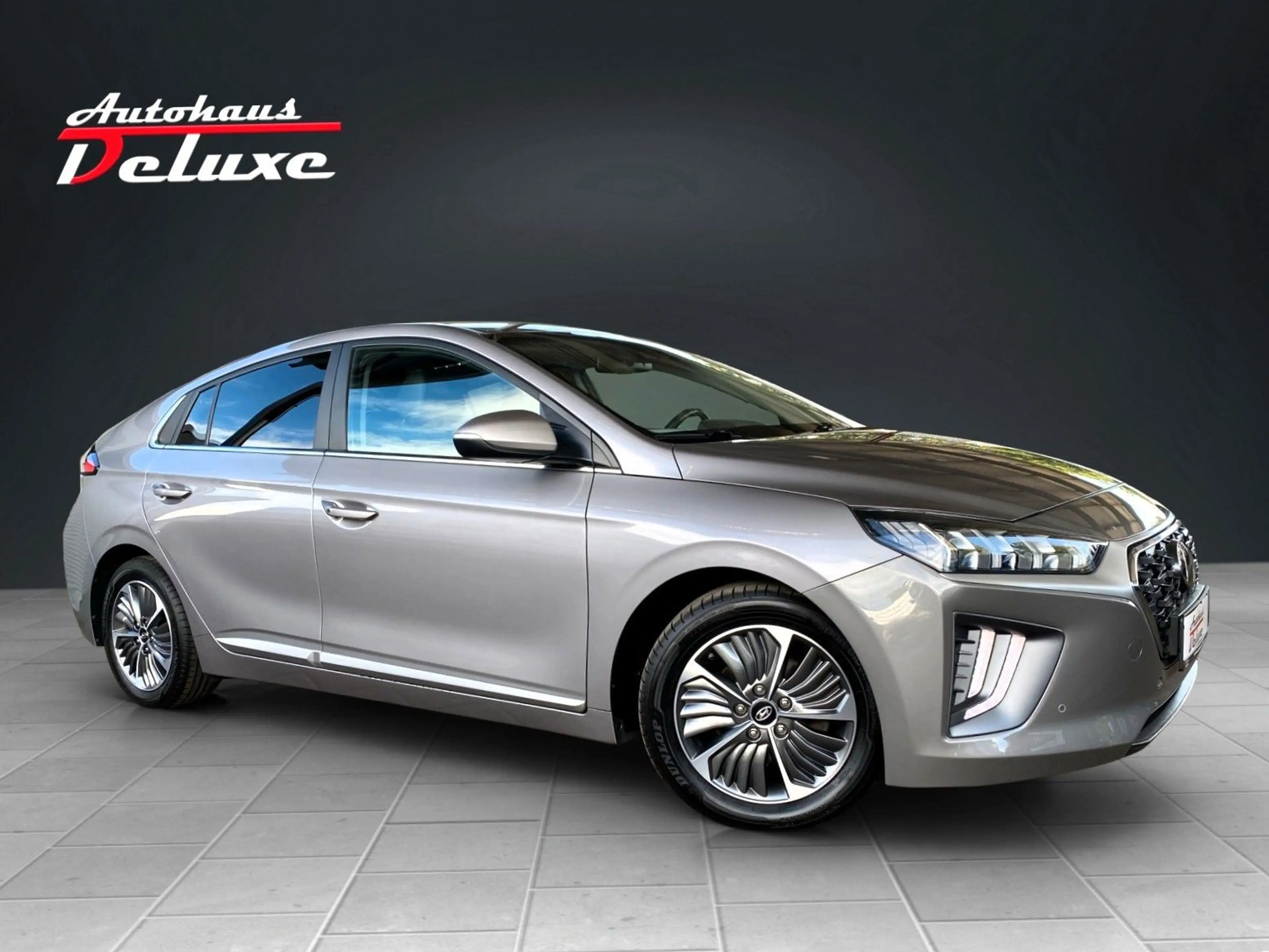 Hyundai IONIQ 1,6 GDI PRIME PLUG-IN-HYBRID KAMERA-ACC — photo 3