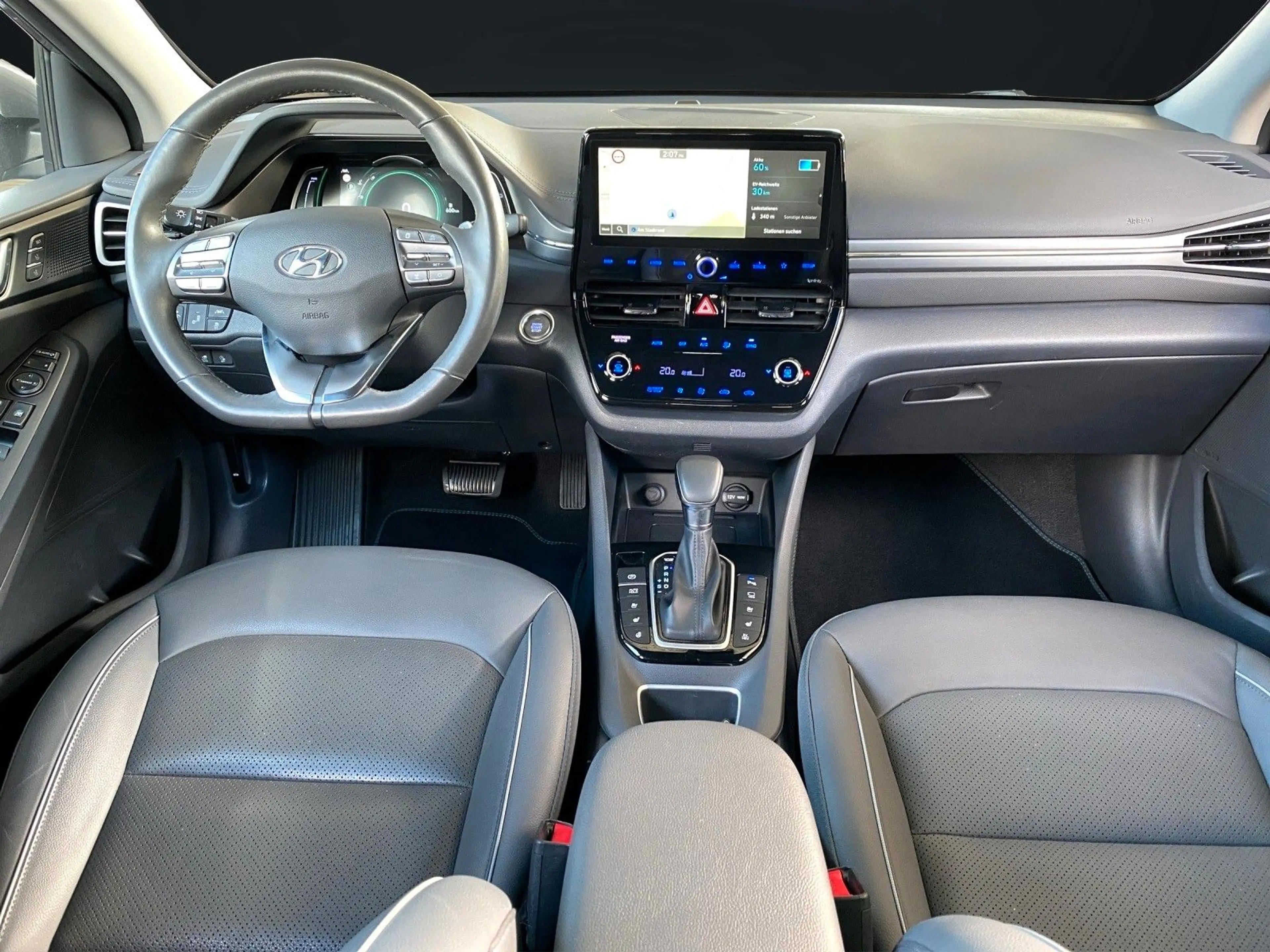 Hyundai IONIQ 1,6 GDI PRIME PLUG-IN-HYBRID KAMERA-ACC — photo 9