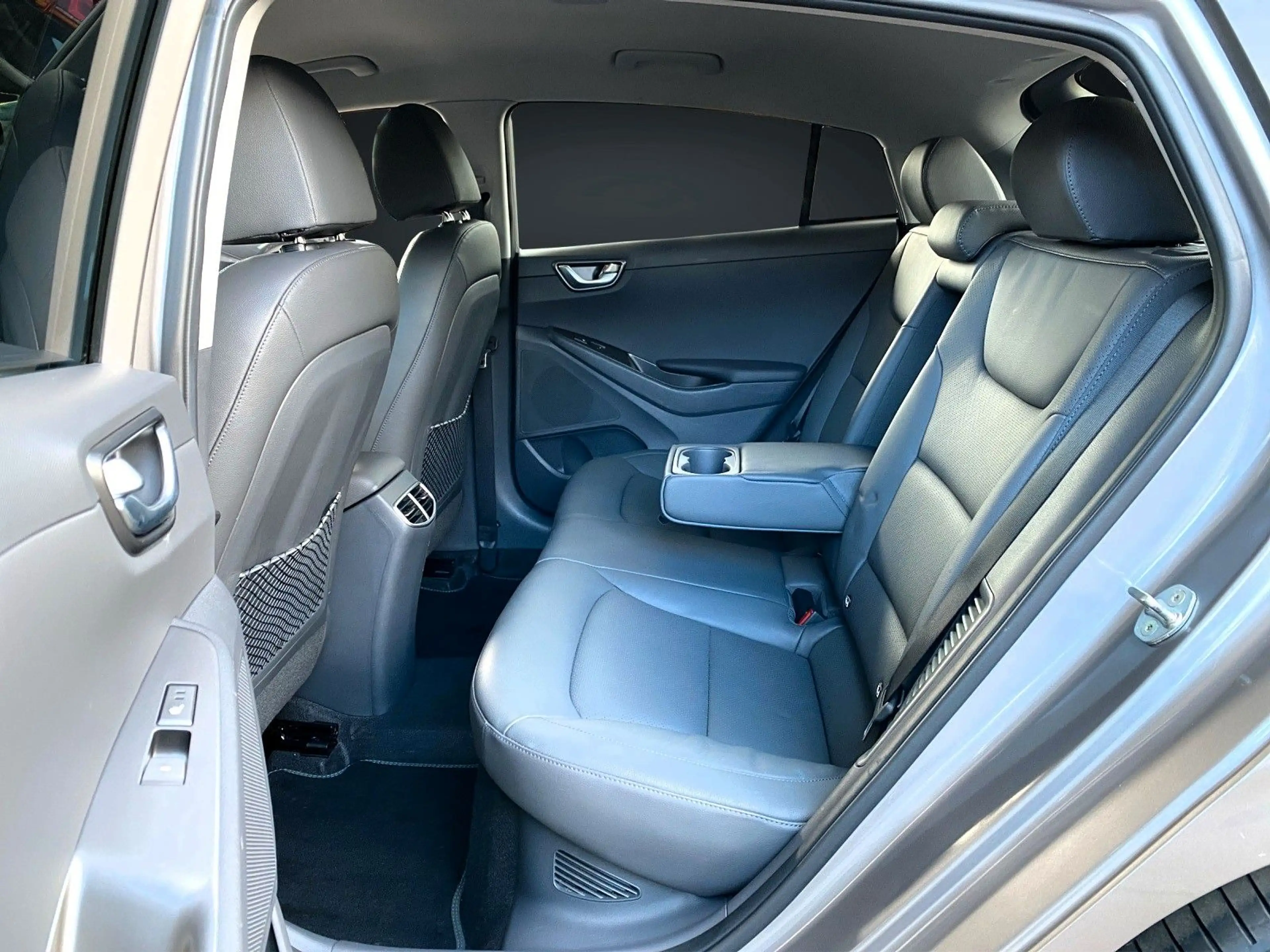 Hyundai IONIQ 1,6 GDI PRIME PLUG-IN-HYBRID KAMERA-ACC — photo 14