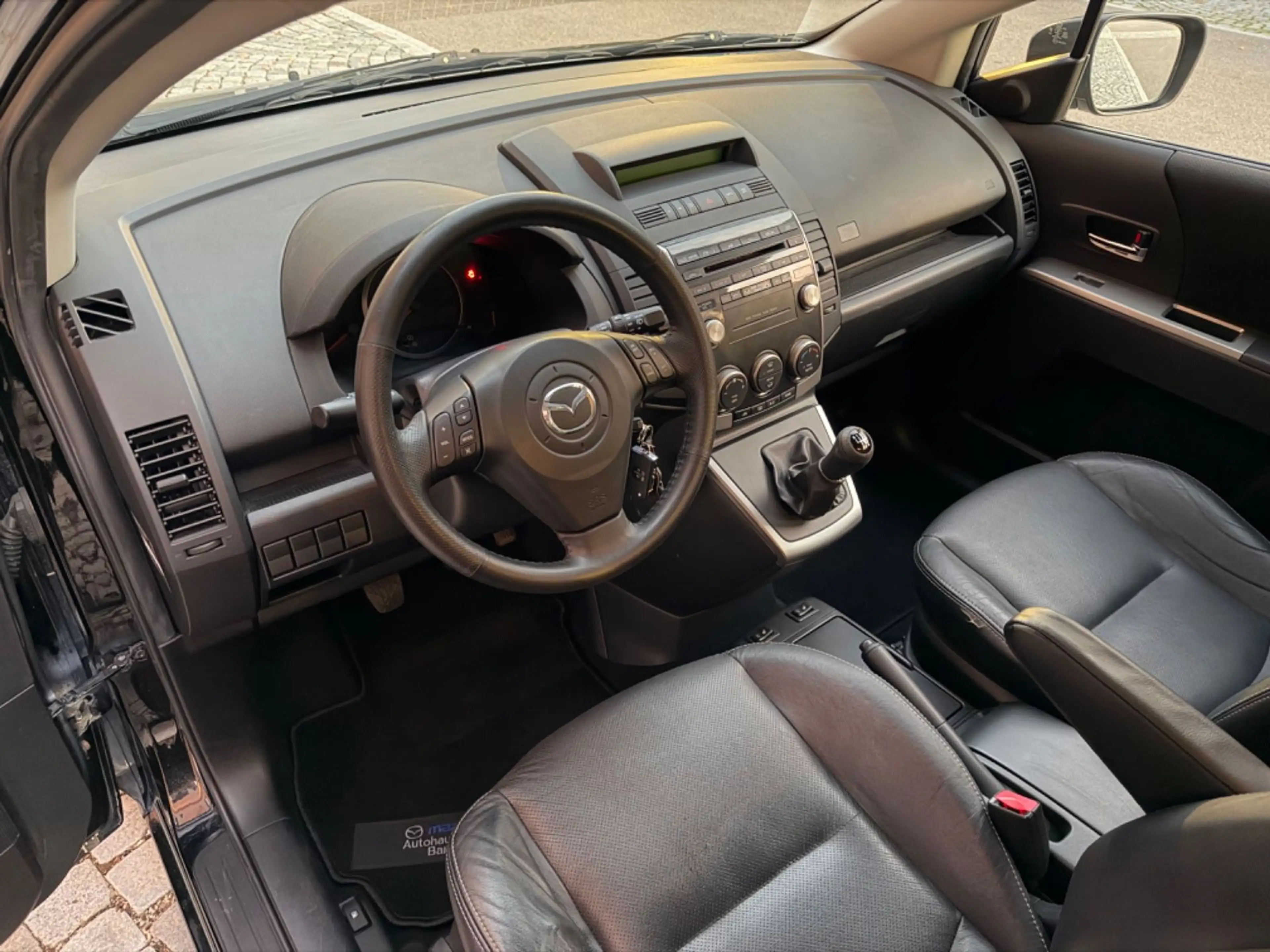 Mazda 5 2.0 CD Top *7-Sitze*Leder*1.Hand*TÜV Neu* — photo 8