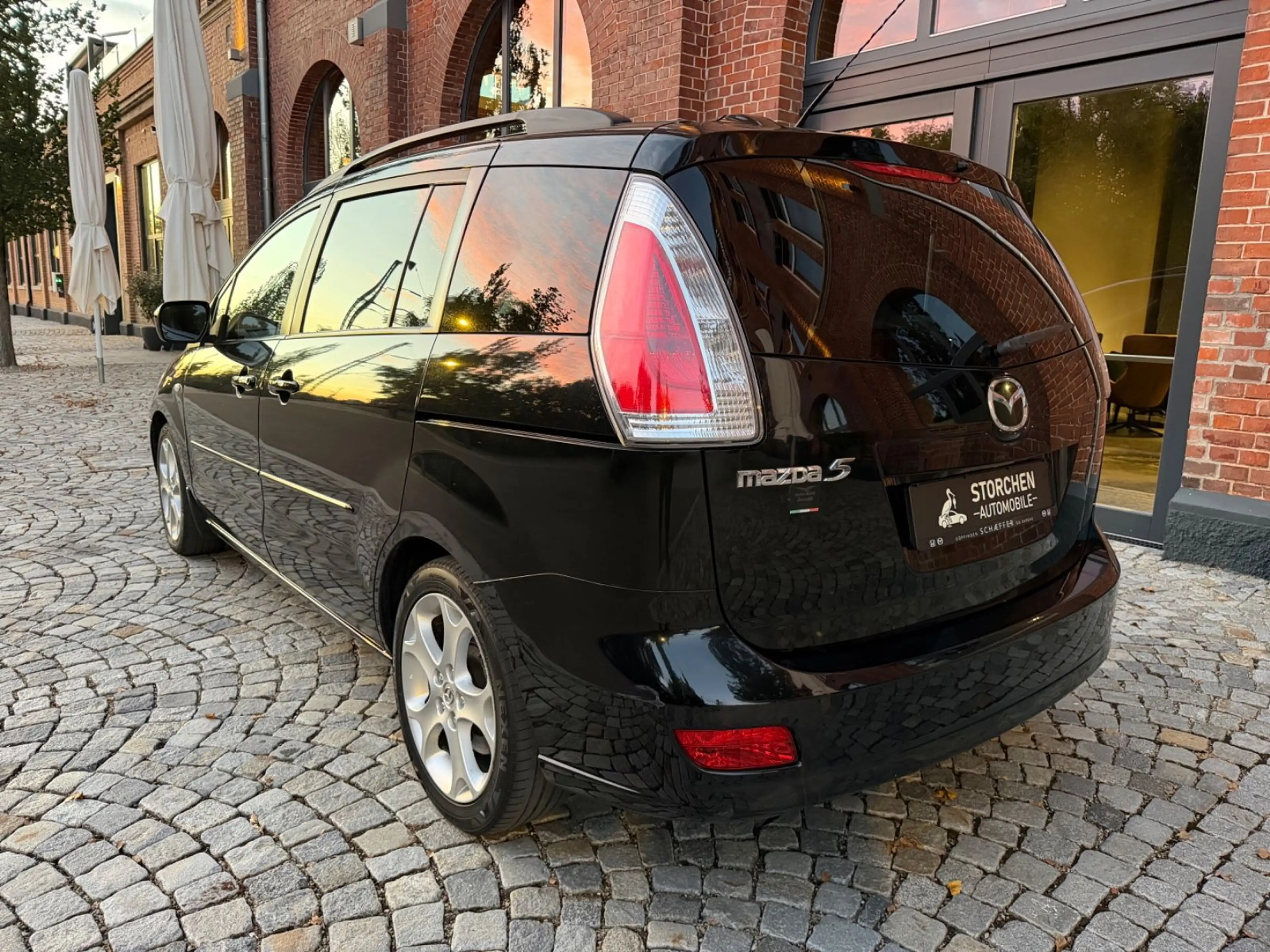 Mazda 5 2.0 CD Top *7-Sitze*Leder*1.Hand*TÜV Neu* — photo 4