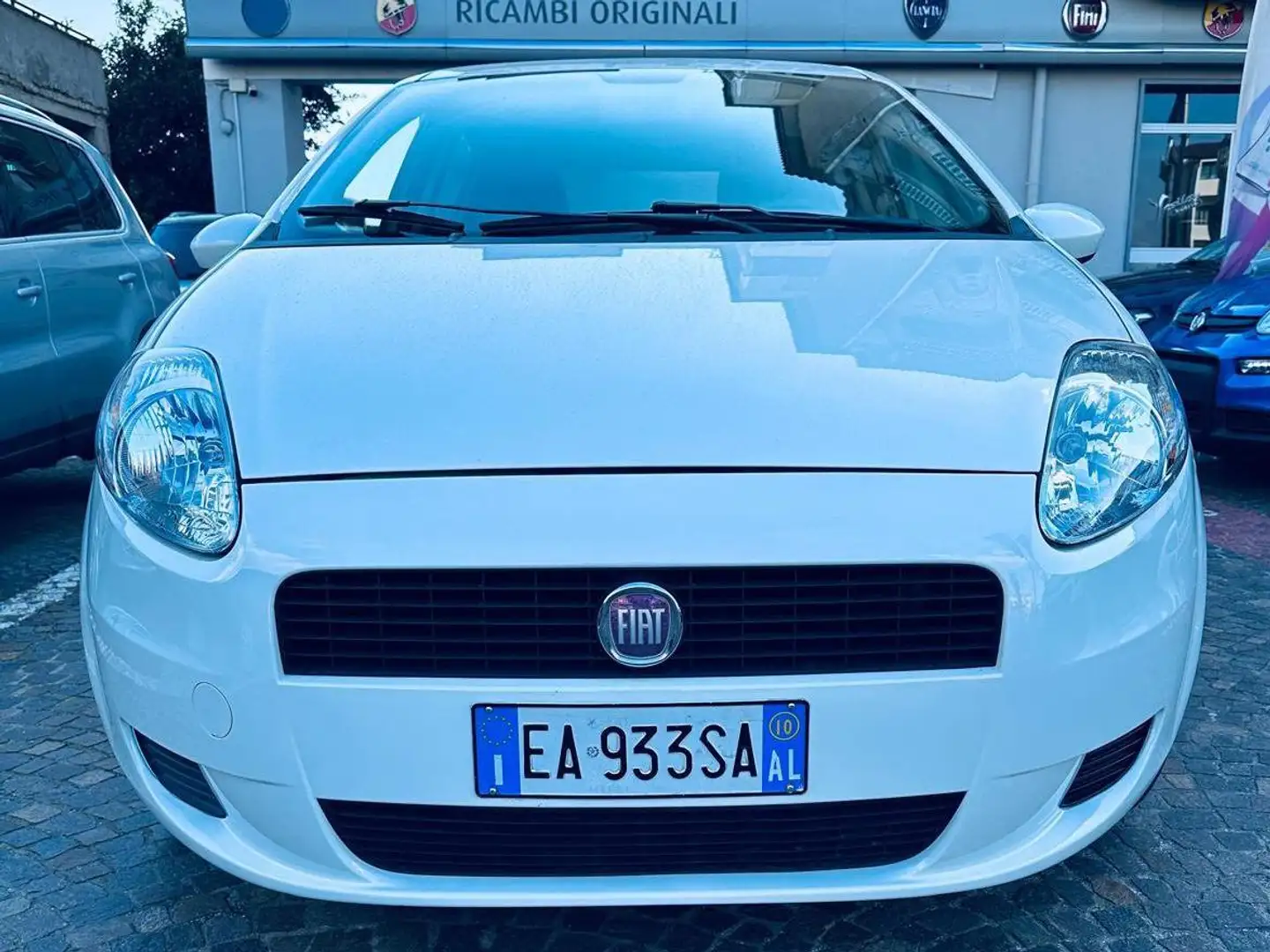 Fiat Grande Punto Grande Punto 5p 1.3 mjt 16v Actual 75cv Weiß - 1