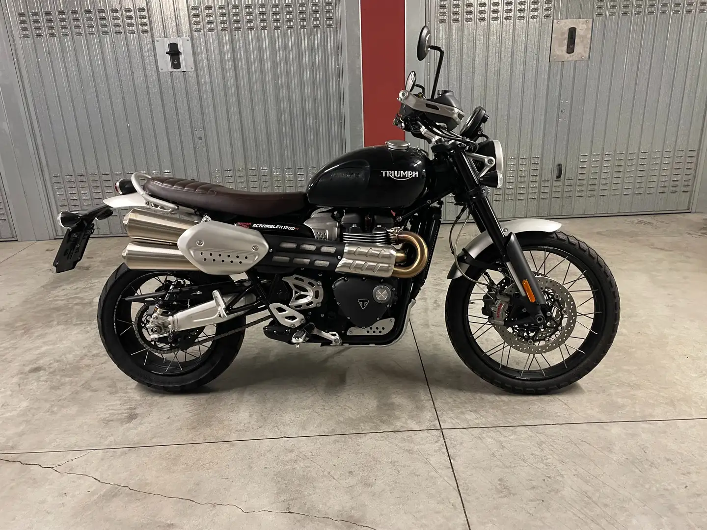 Triumph Scrambler 1200 XC Negru - 1