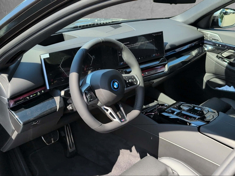 BMW 550 e xDrive / M Sportpaket / Hybrid — photo 6