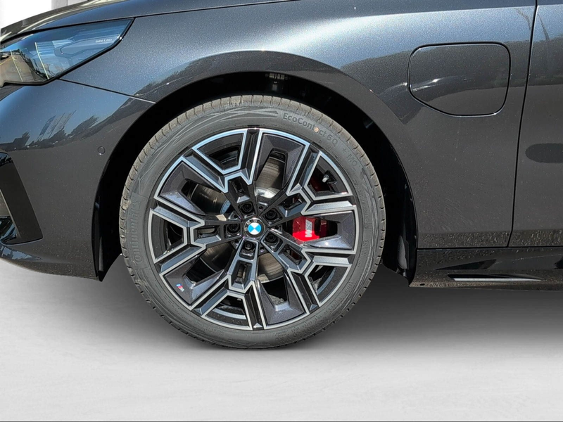 BMW 550 e xDrive / M Sportpaket / Hybrid — photo 3