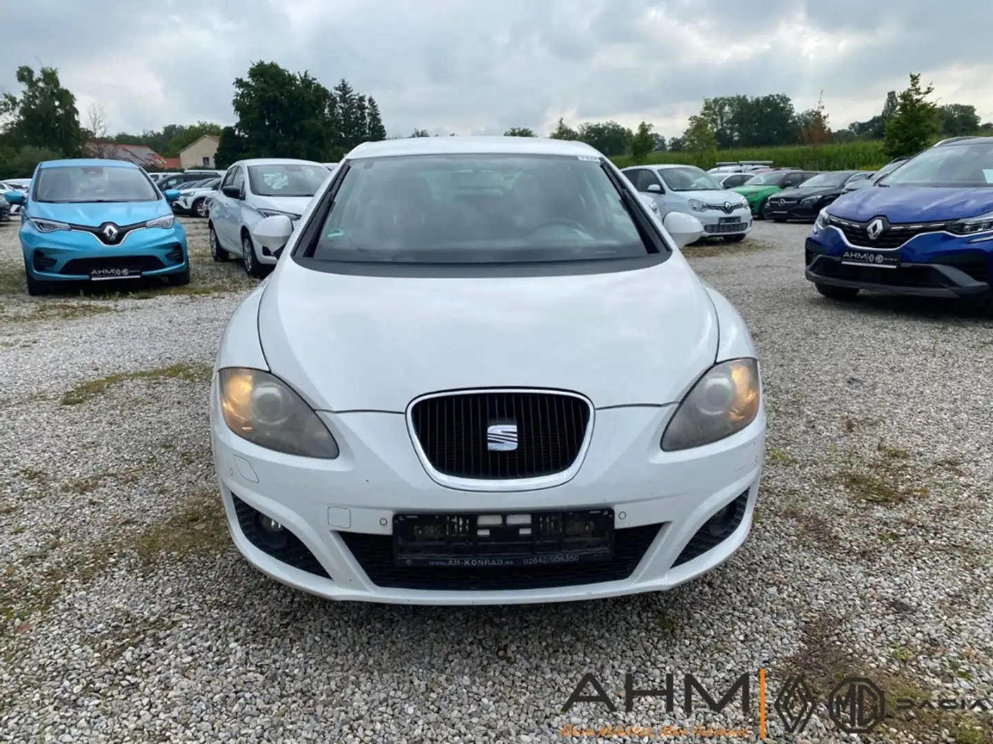 SEAT Leon Style Ecomotive 1.2 TSI NAVI Bi-Xenon Dyn. Kurvenl Weiß - 1