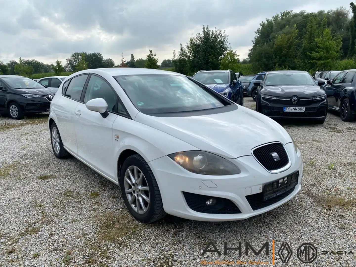 SEAT Leon Style Ecomotive 1.2 TSI NAVI Bi-Xenon Dyn. Kurvenl Weiß - 2