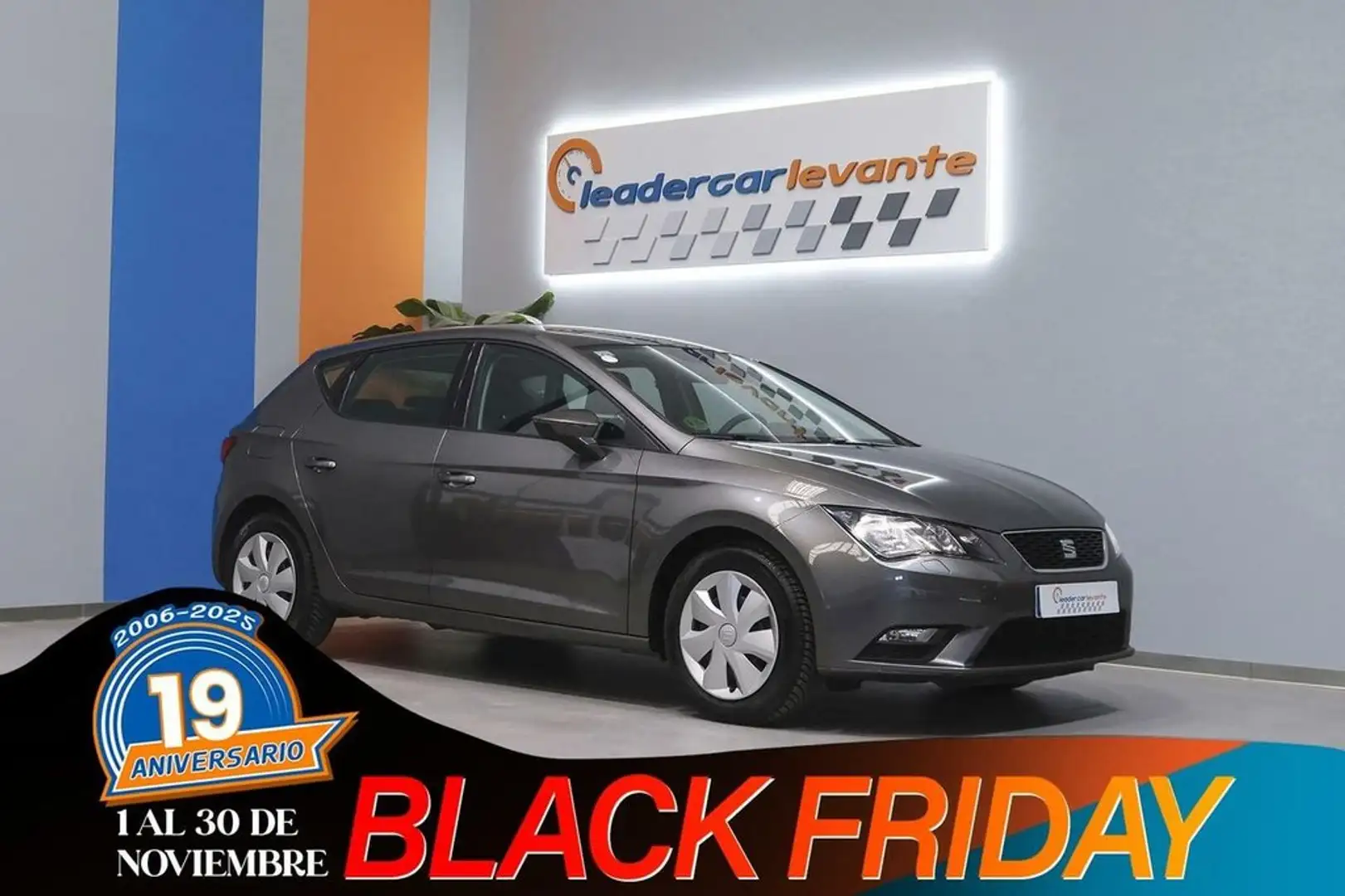 SEAT Leon 1.6 TDI REFERENCE S/S 110CV Grijs - 1