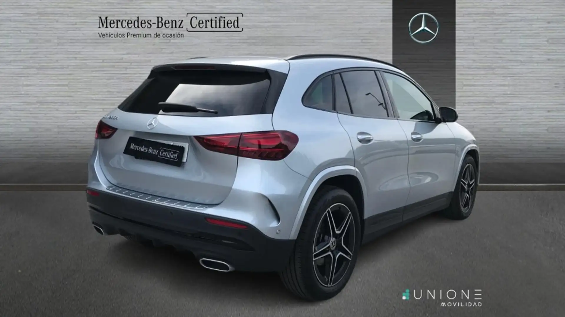 Mercedes-Benz GLA 200 d - 2