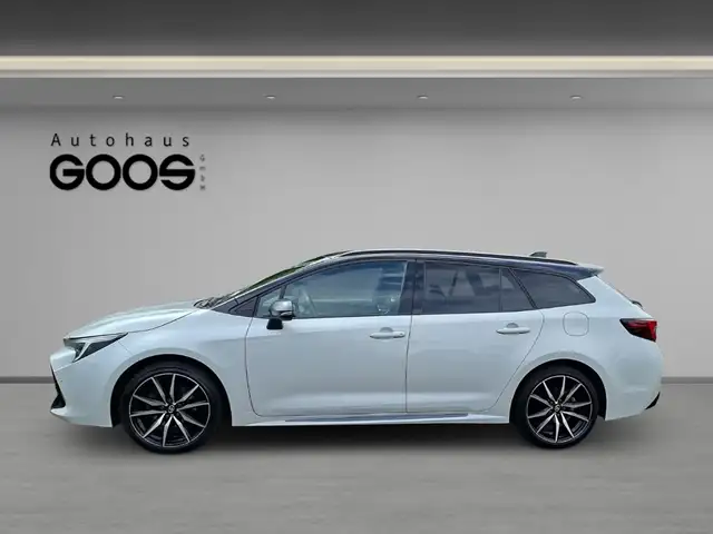 Toyota Corolla view 2