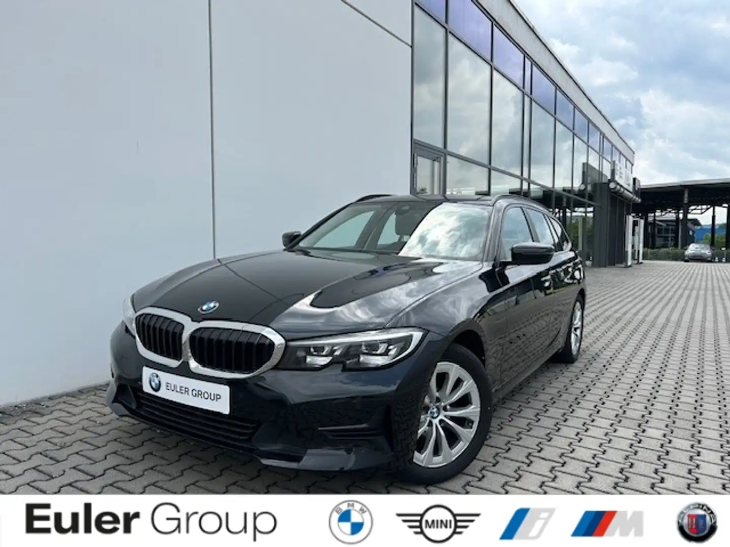 BMW 318 iA Touring SHZ Parkass ActiveG+ DAB Noir - 1