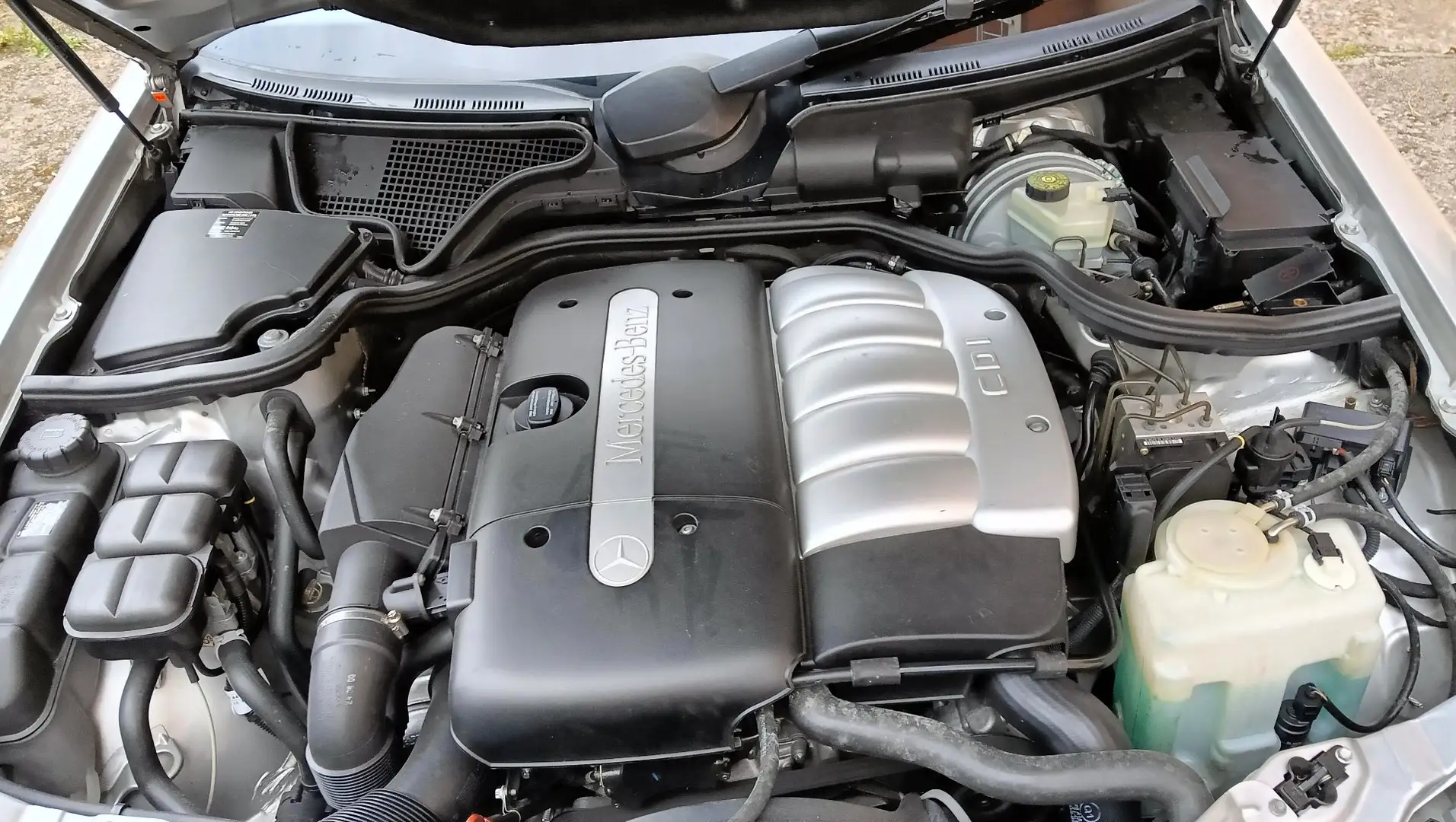 Mercedes-Benz E 270 Familiar CDI Elegance - 1