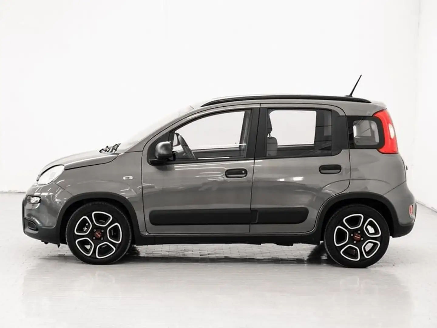 Fiat Panda 1.0 FireFly S&S Hybrid City Life Grey - 2