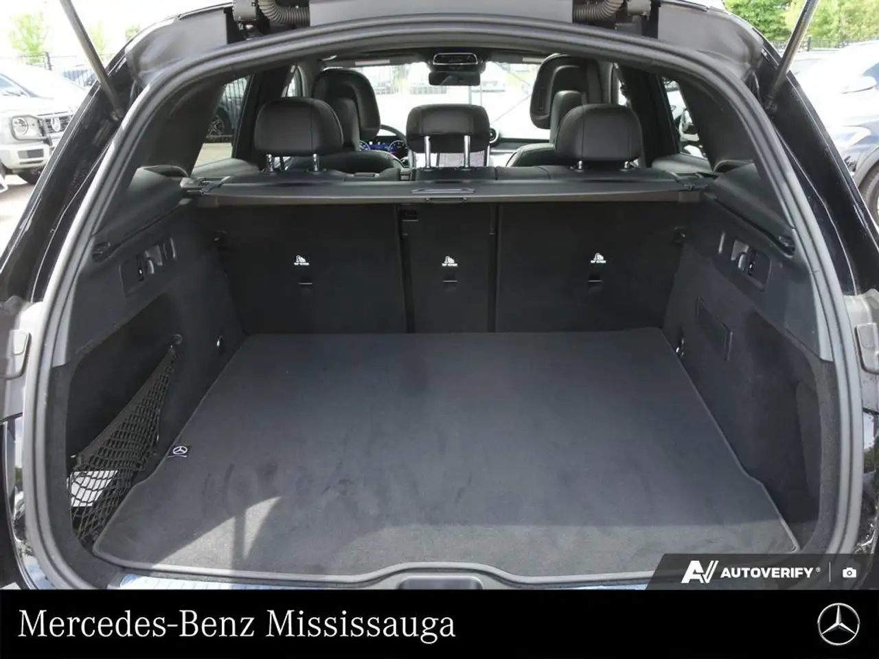 Mercedes-Benz GLC снимка Mercedes-Benz GLC
