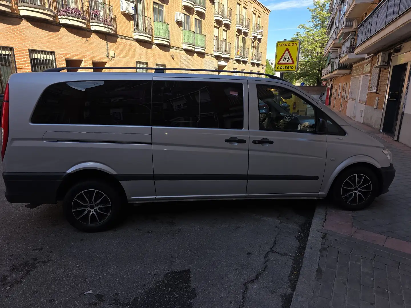 Mercedes-Benz Vito Mixto 116CDI Compacta - 2