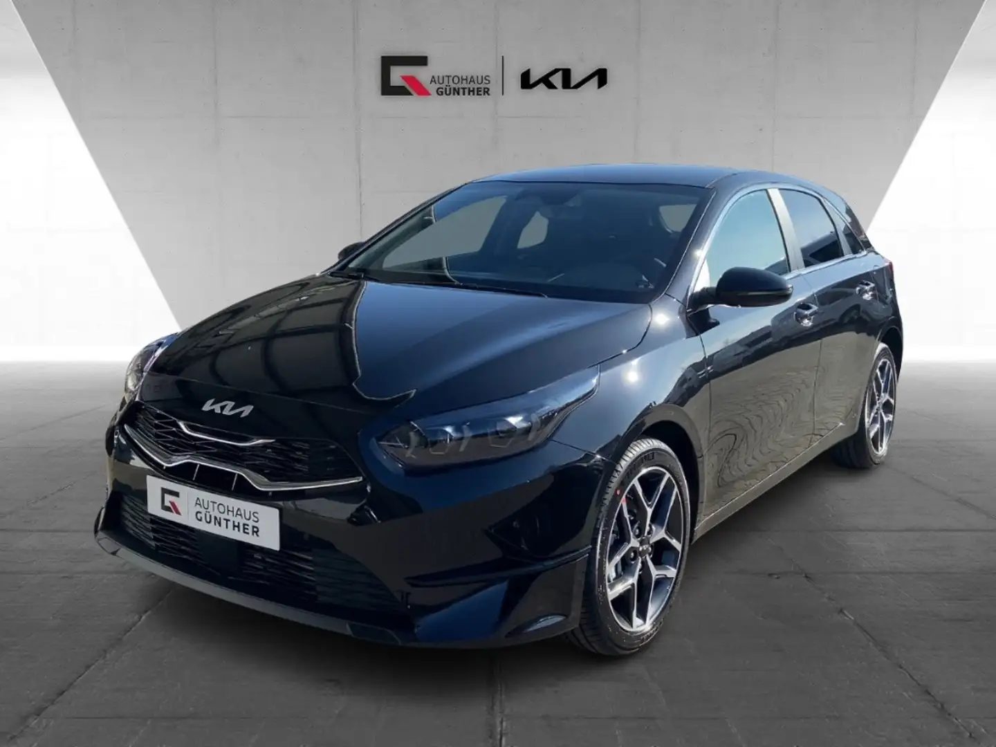 Kia Ceed / cee'd Ultimate Edition 1.5T 48V DCT Style Zwart - 1