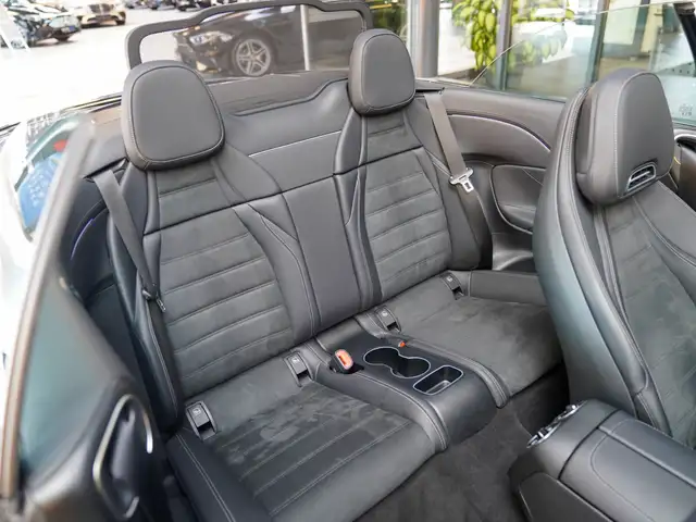 Mercedes-Benz Cle view 13