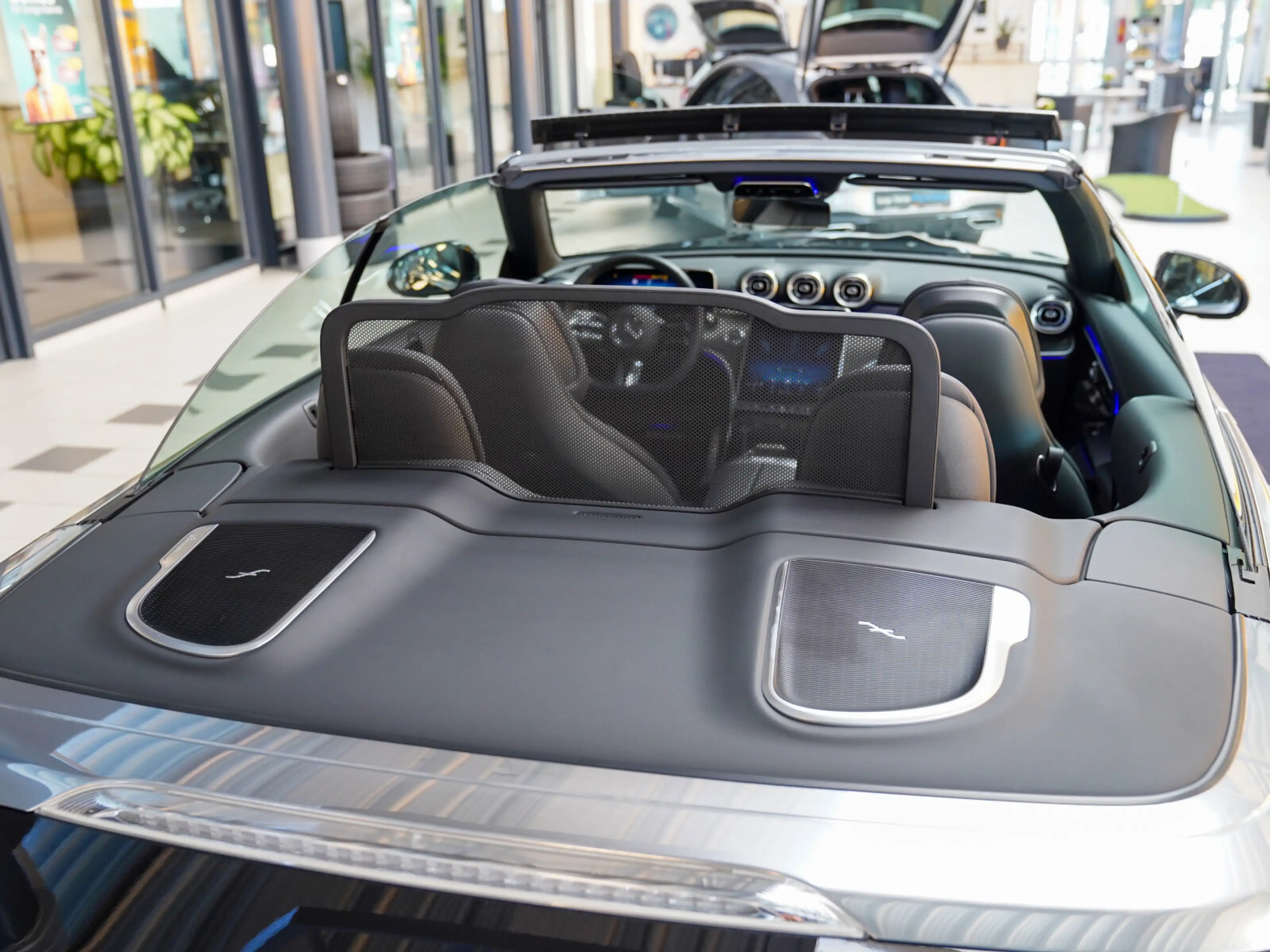 Mercedes-Benz CLE 220 CLE 220 d Cabrio AMG Line Night Burmester Memory — photo 7