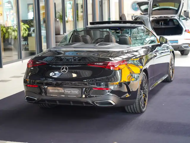 Mercedes-Benz Cle view 4