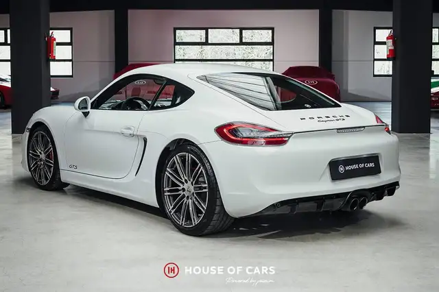 Porsche Cayman view 9