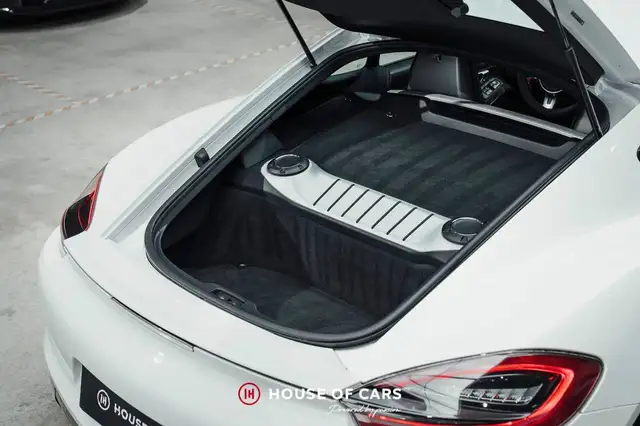 Porsche Cayman view 14