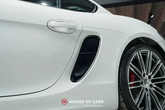 Porsche Cayman view 13
