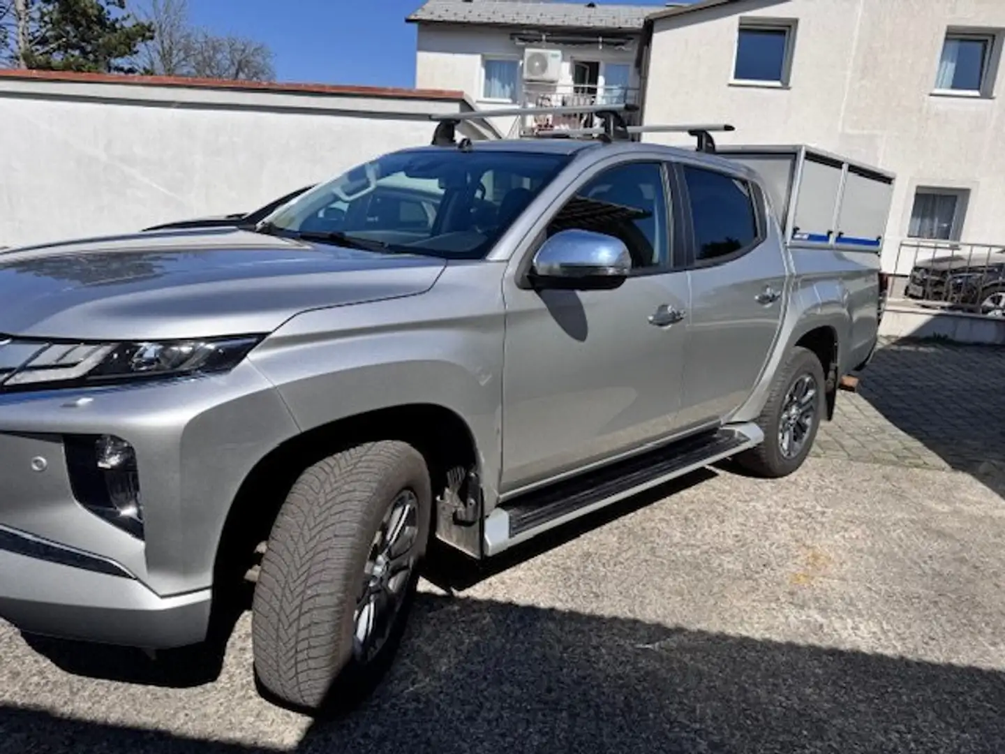 Mitsubishi L200 Diamond mit Vollausstattung mit Logic Line Aufbau Argintiu - 2