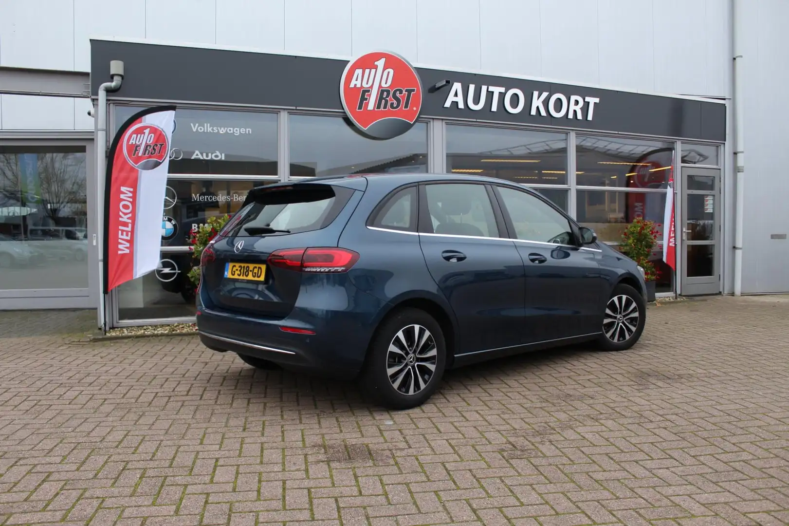 Mercedes-Benz B 180 Business Solution Plus Blauw - 2