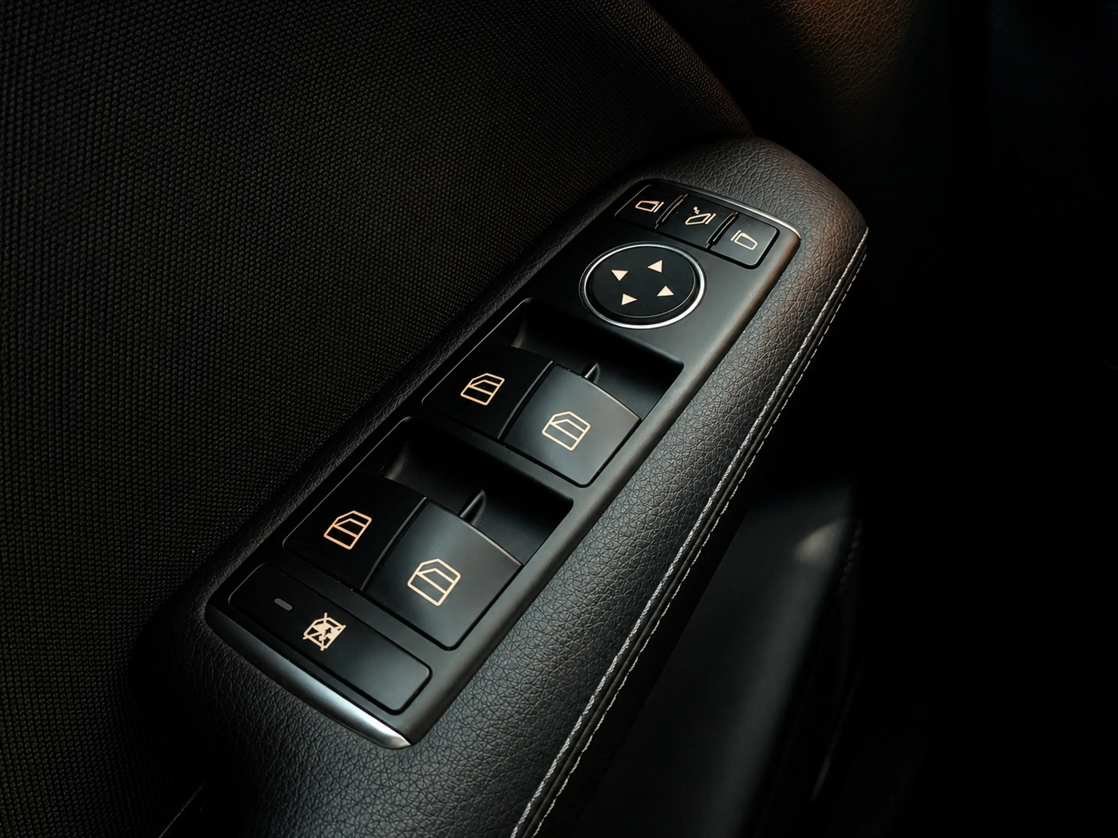 Mercedes-Benz B 180 Ambition Airco, Stuurbekrachtiging — photo 21