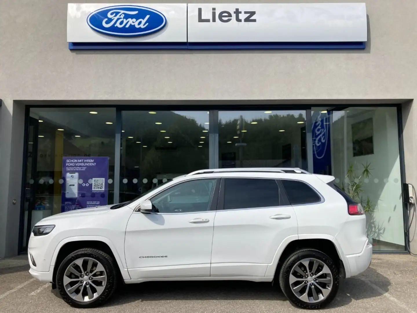 Jeep Cherokee Overland 4WD Blanc - 1