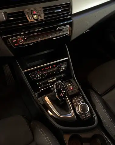 BMW 2 Series view 13