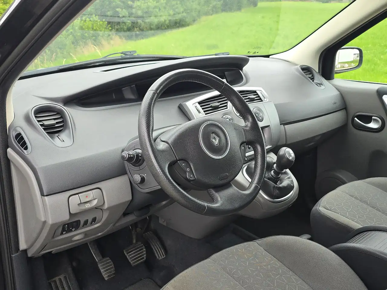 Renault Scenic Extreme 1,5 dCi Top – Bild 11