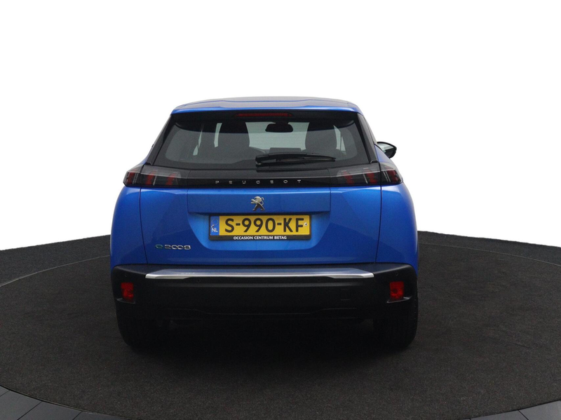 Peugeot e-2008 EV Active Pack 50 kWh — photo 35