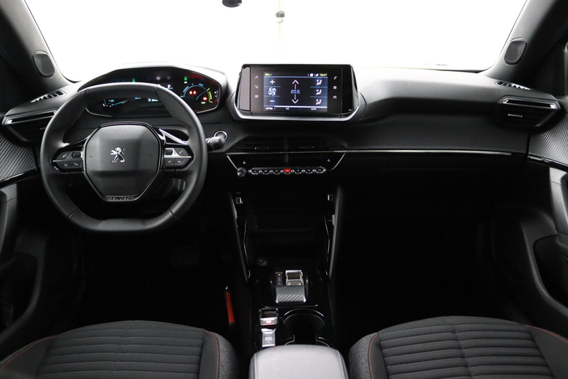 Peugeot e-2008 EV Active Pack 50 kWh — photo 4