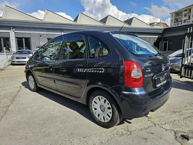 Citroen Xsara Picasso view 5